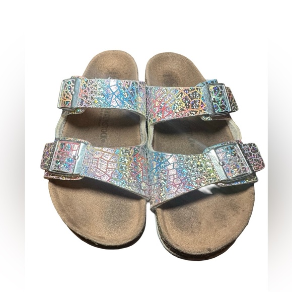 Birkenstock Other - Birkenstock Arizona shiny sandals size 34